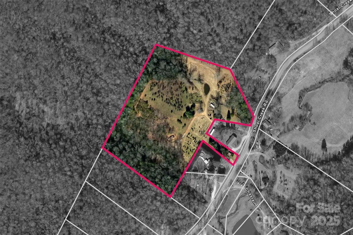1557 Shoal Creek RD, Balsam Grove, NC 28708