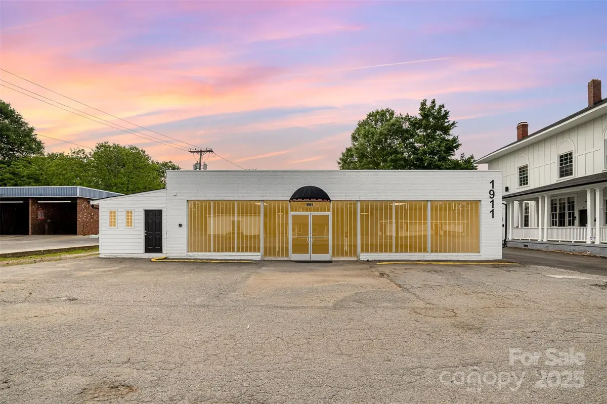 1911 E Ozark AVE, Gastonia, NC 28054