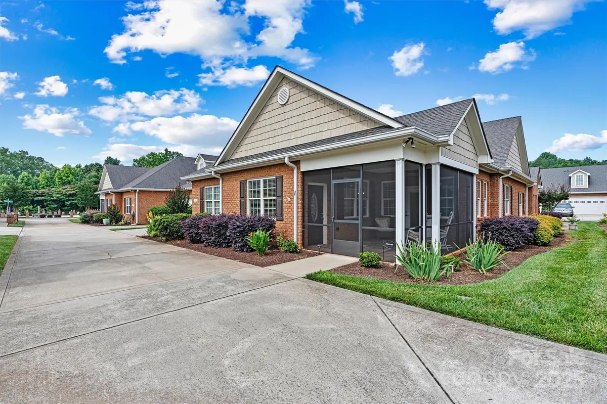 2369 Stardust CT, Denver, NC 28037