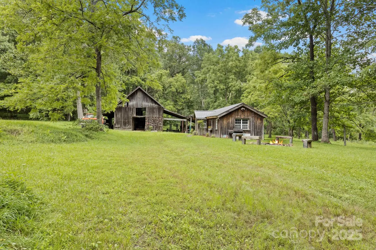 0 S Bobs Creek RD, Zirconia, NC 28790