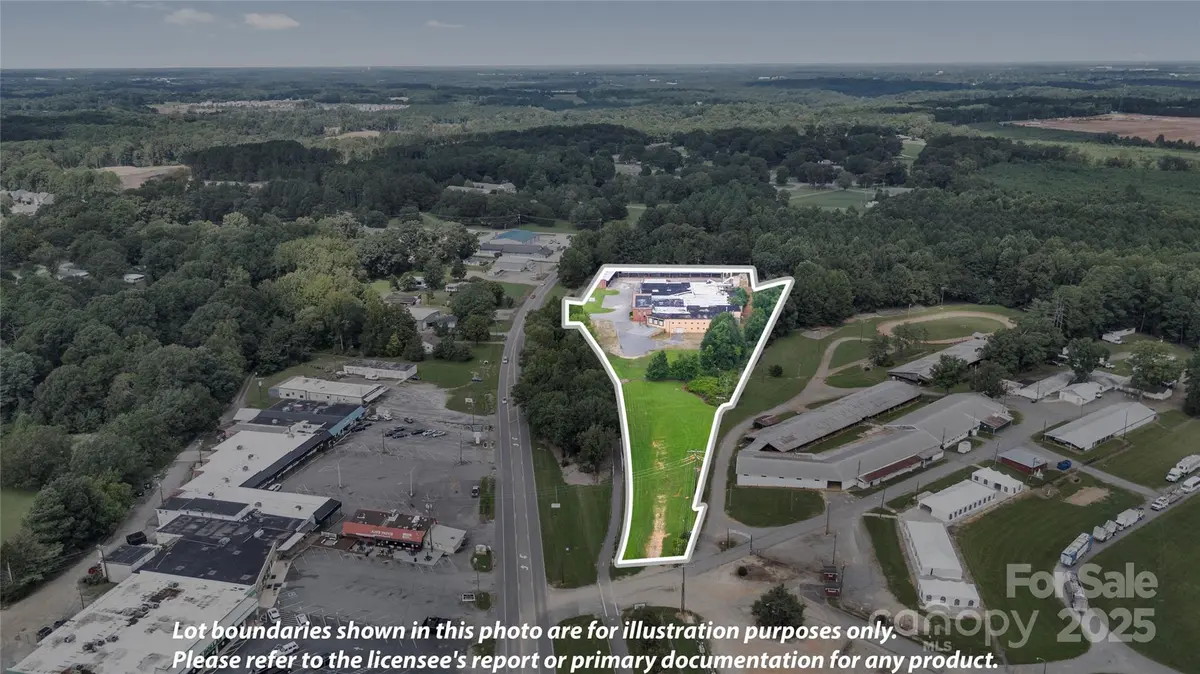 694 N Main ST, Troutman, NC 28166