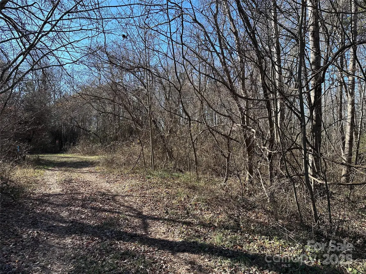 1080 S States ST, Yadkinville, NC 27055