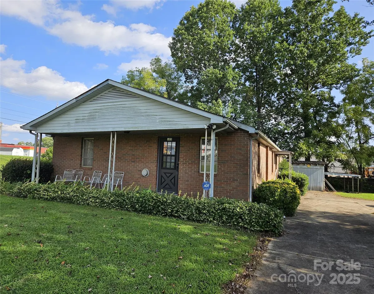 105 Marble RD, Statesville, NC 28625