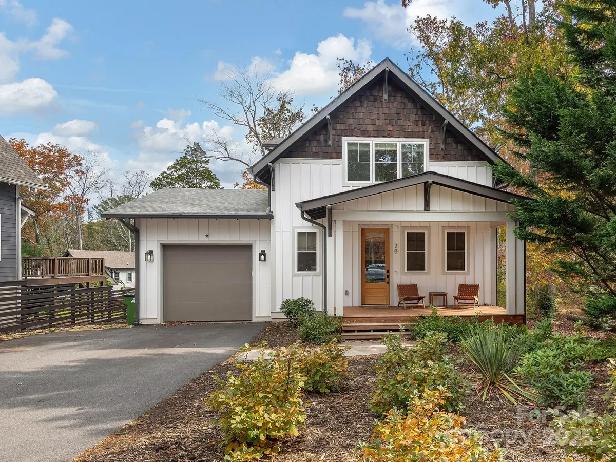 39 Cisco RD, Asheville, NC 28805