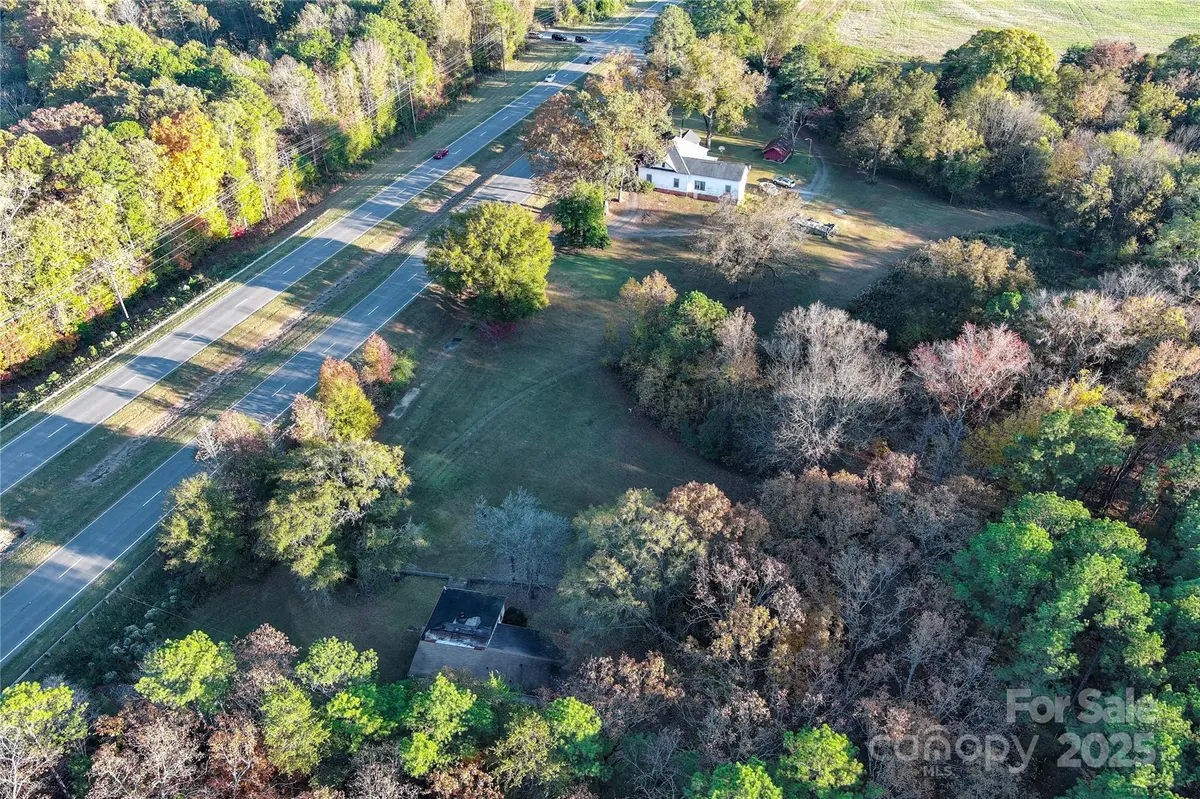 6993 Charlotte HWY, Lancaster, SC 29707
