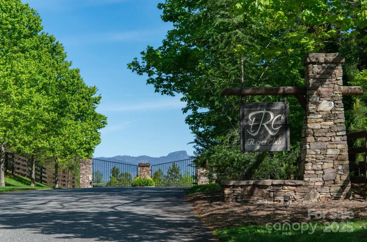 1227 River Club DR, Morganton, NC 28655