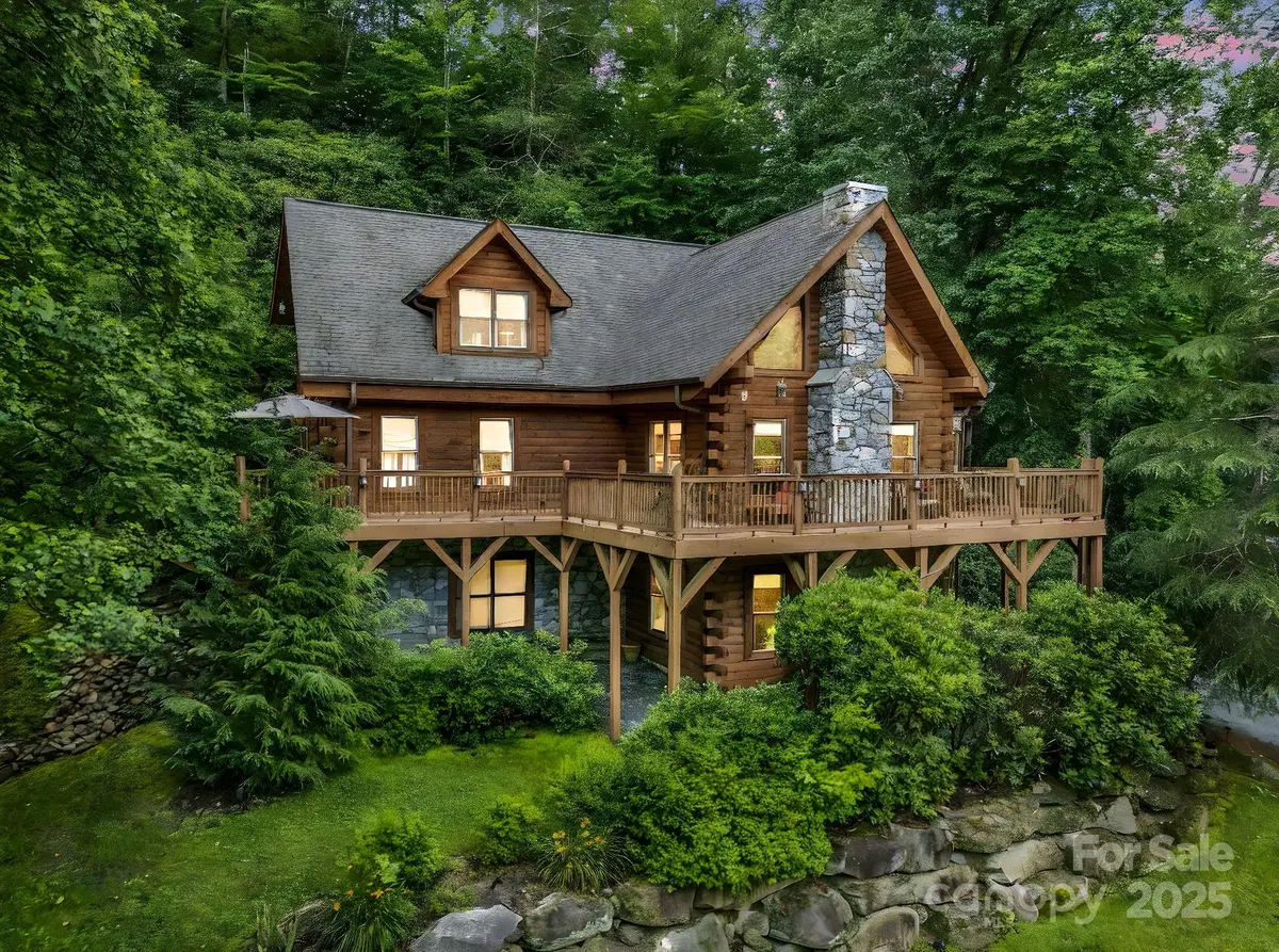 120 Rocky Mountain DR, Lake Lure, NC 28746