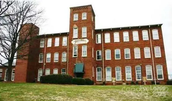 1 Buffalo AVE NW #211, Concord, NC 28025