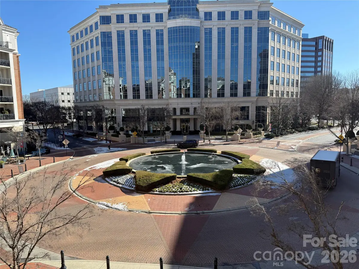 4620 Piedmont Row DR #305, Charlotte, NC 28210
