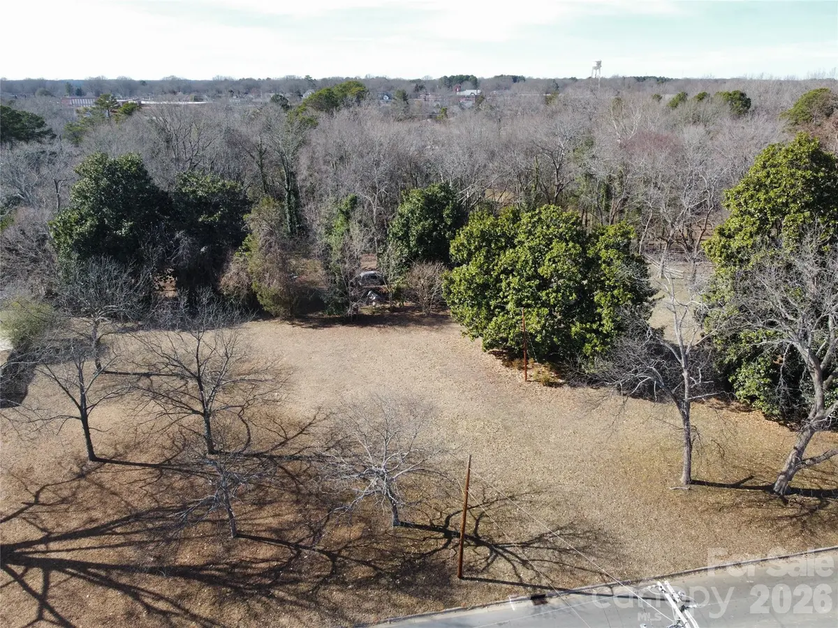 208 S Beaver ST, Landis, NC 28088