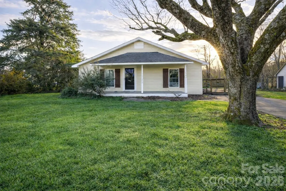 211 Webb Farm RD, Shelby, NC 28152