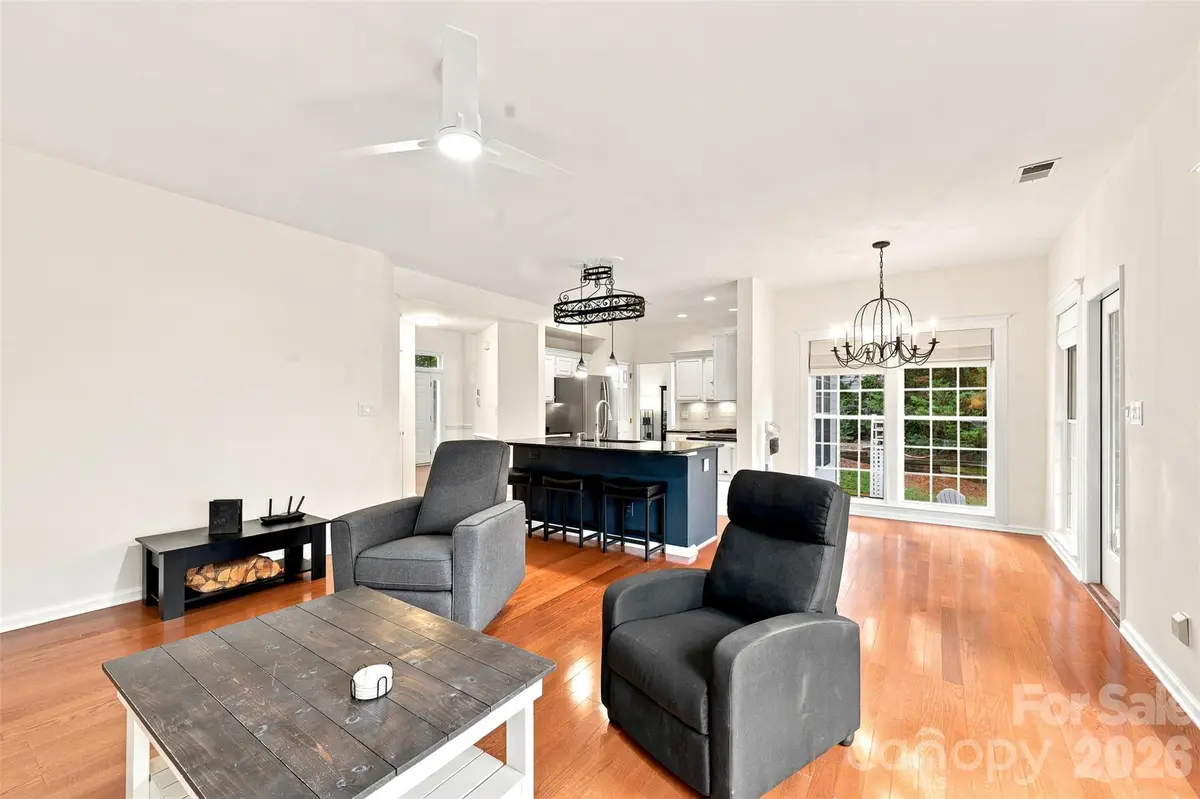 9027 Tayside CT, Huntersville, NC 28078