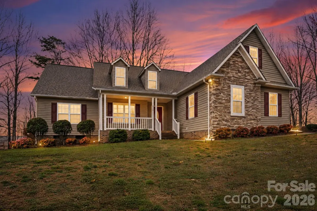 118 Sundance CIR, Statesville, NC 28625