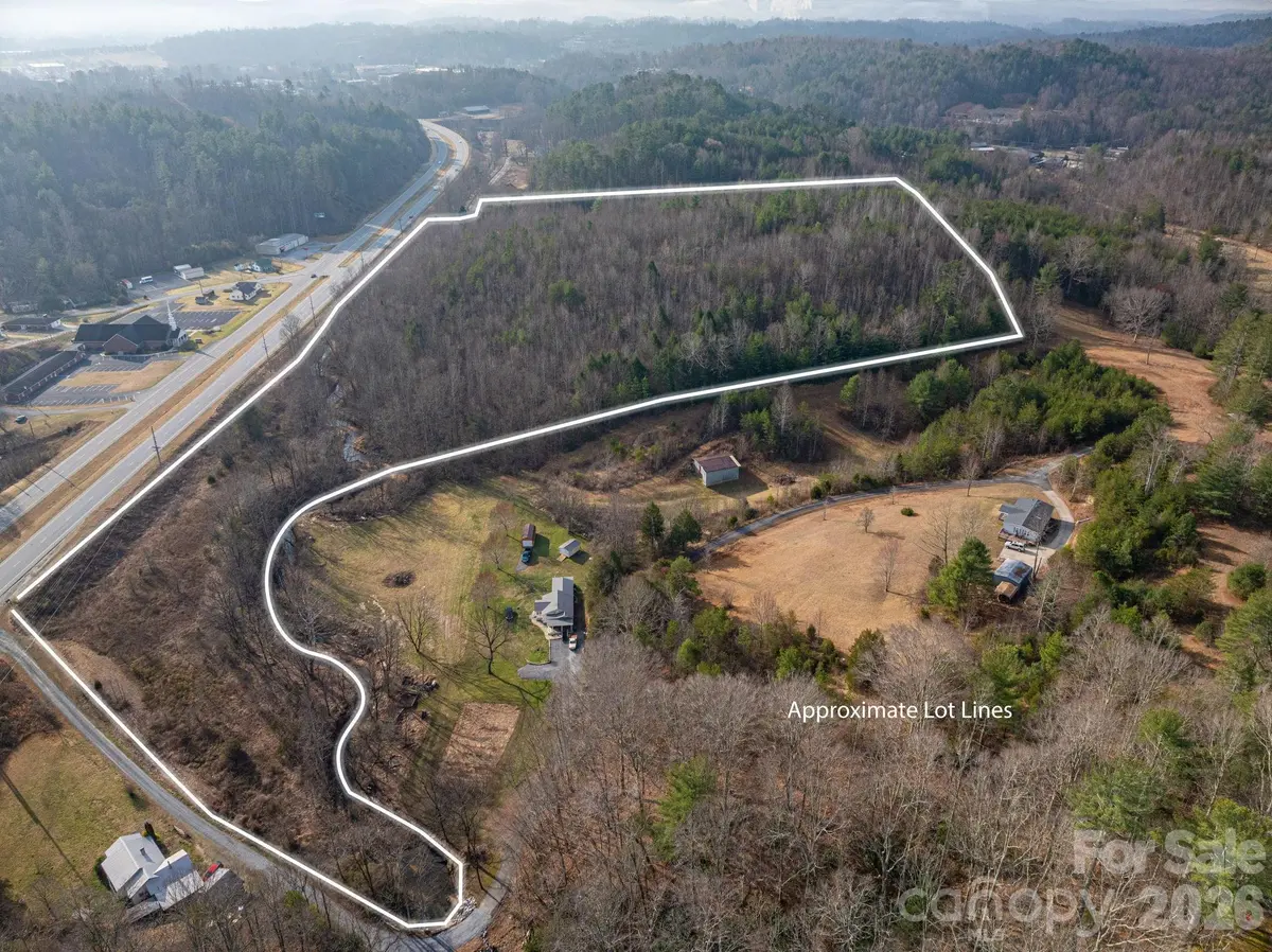 2091 Fork Creek PL, Lenoir, NC 28645