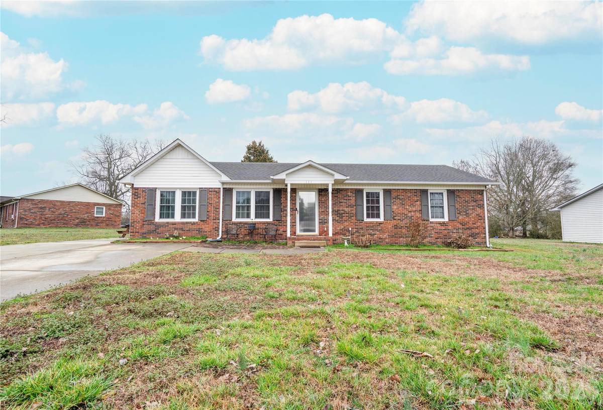 111 Hicks RD, Grover, NC 28073