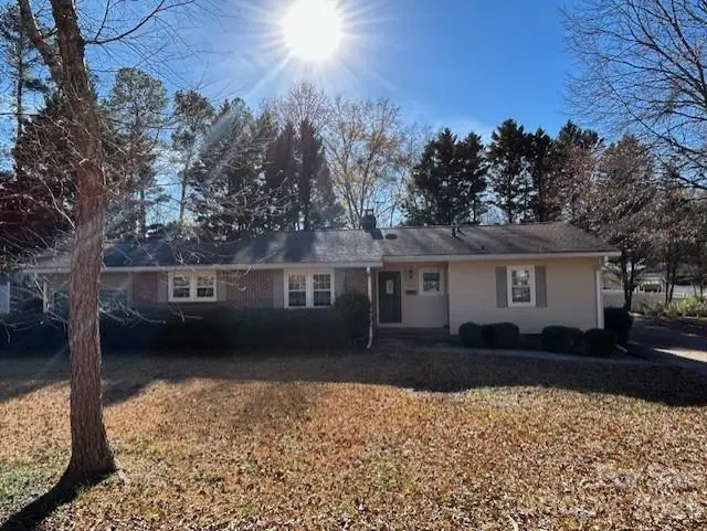 408 Gillsbrook RD, Lancaster, SC 29720
