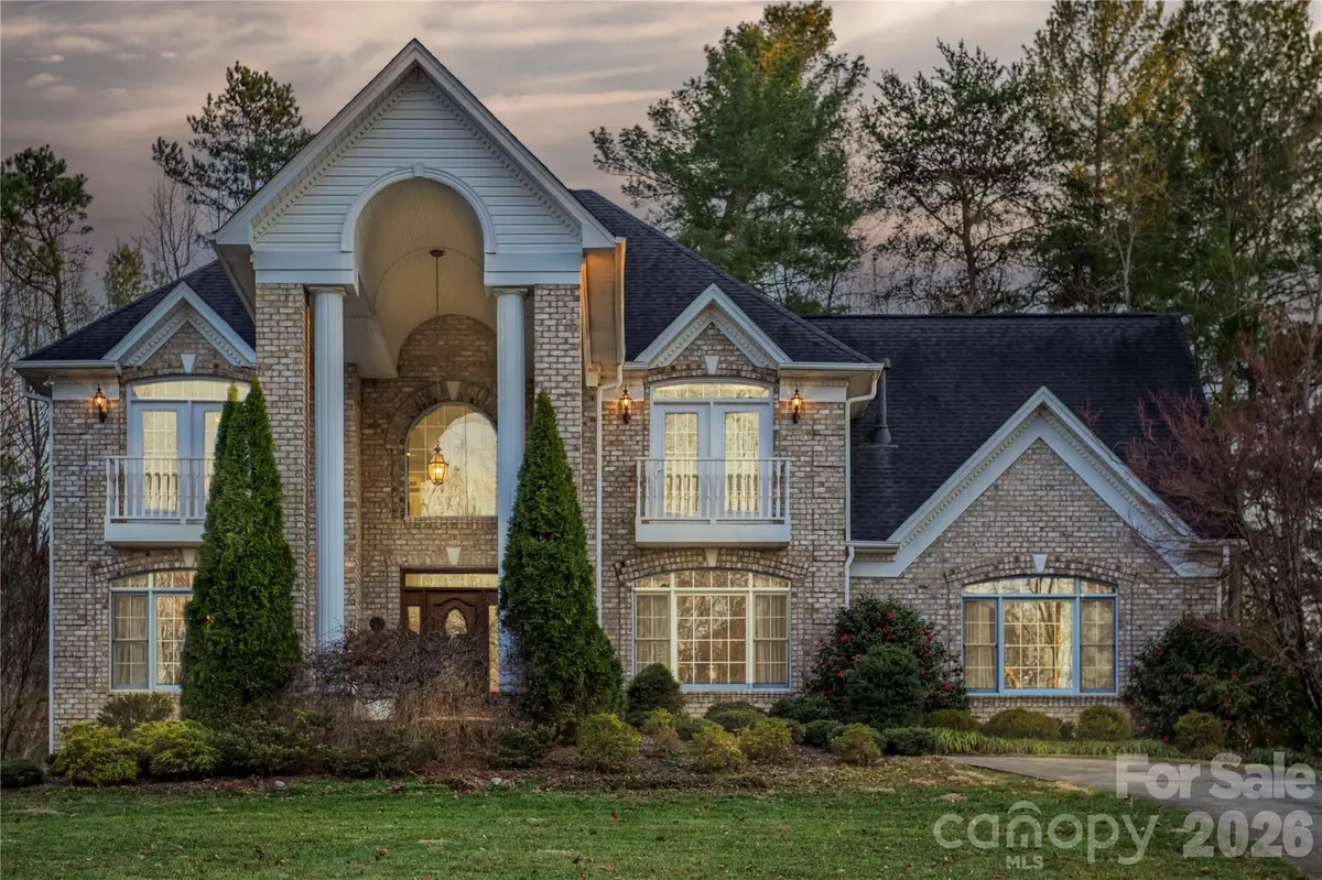 510 SE Stonecroft CT SE #32, Lenoir, NC 28645
