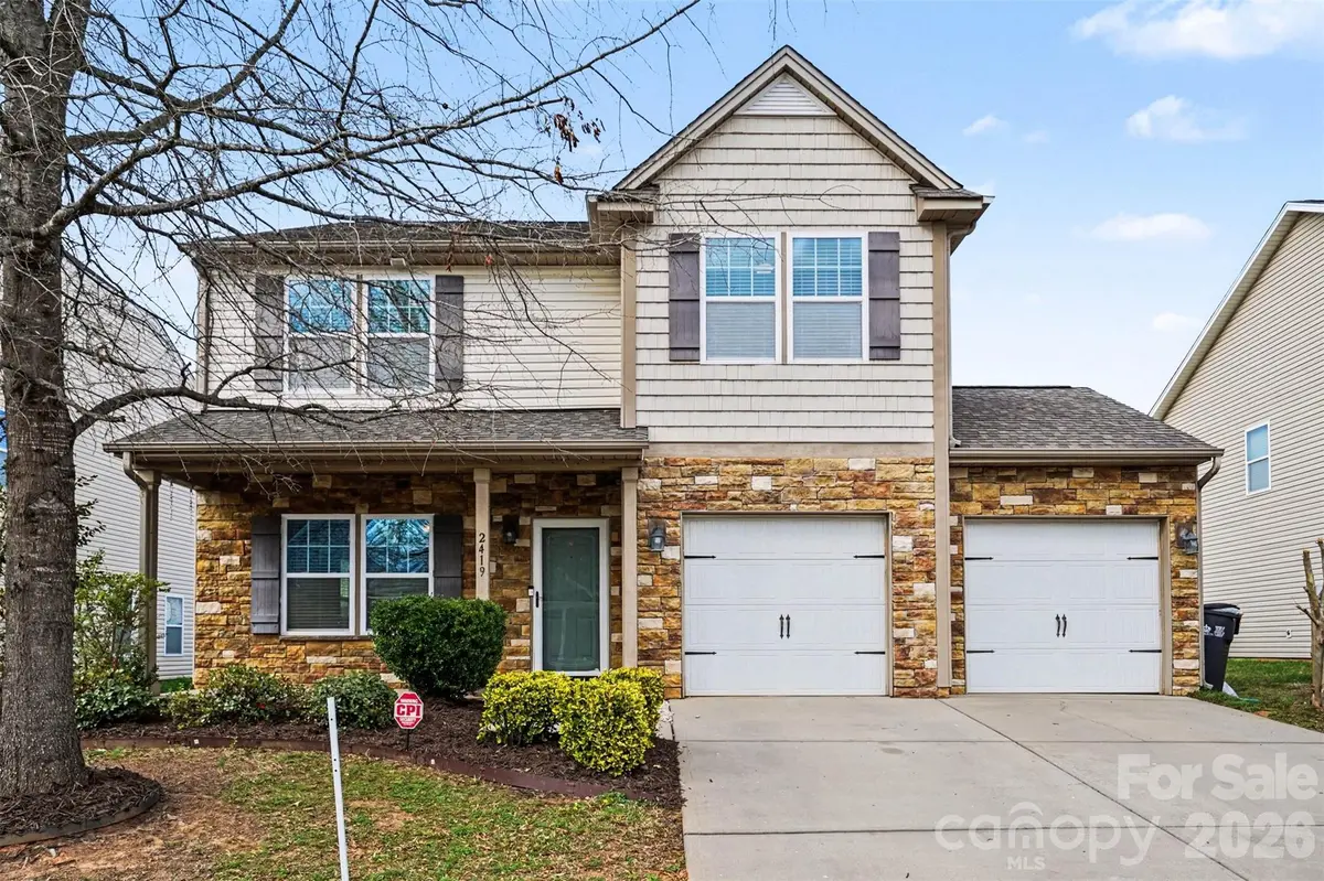 2419 Impatien DR, Charlotte, NC 28215