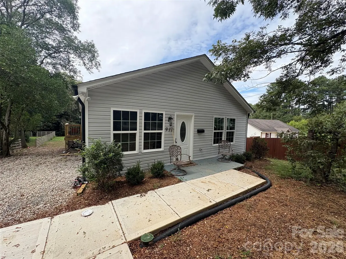 911 Plyler ST, Monroe, NC 28110