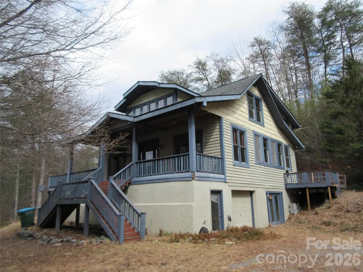 373 Shumont RD, Black Mountain, NC 28711
