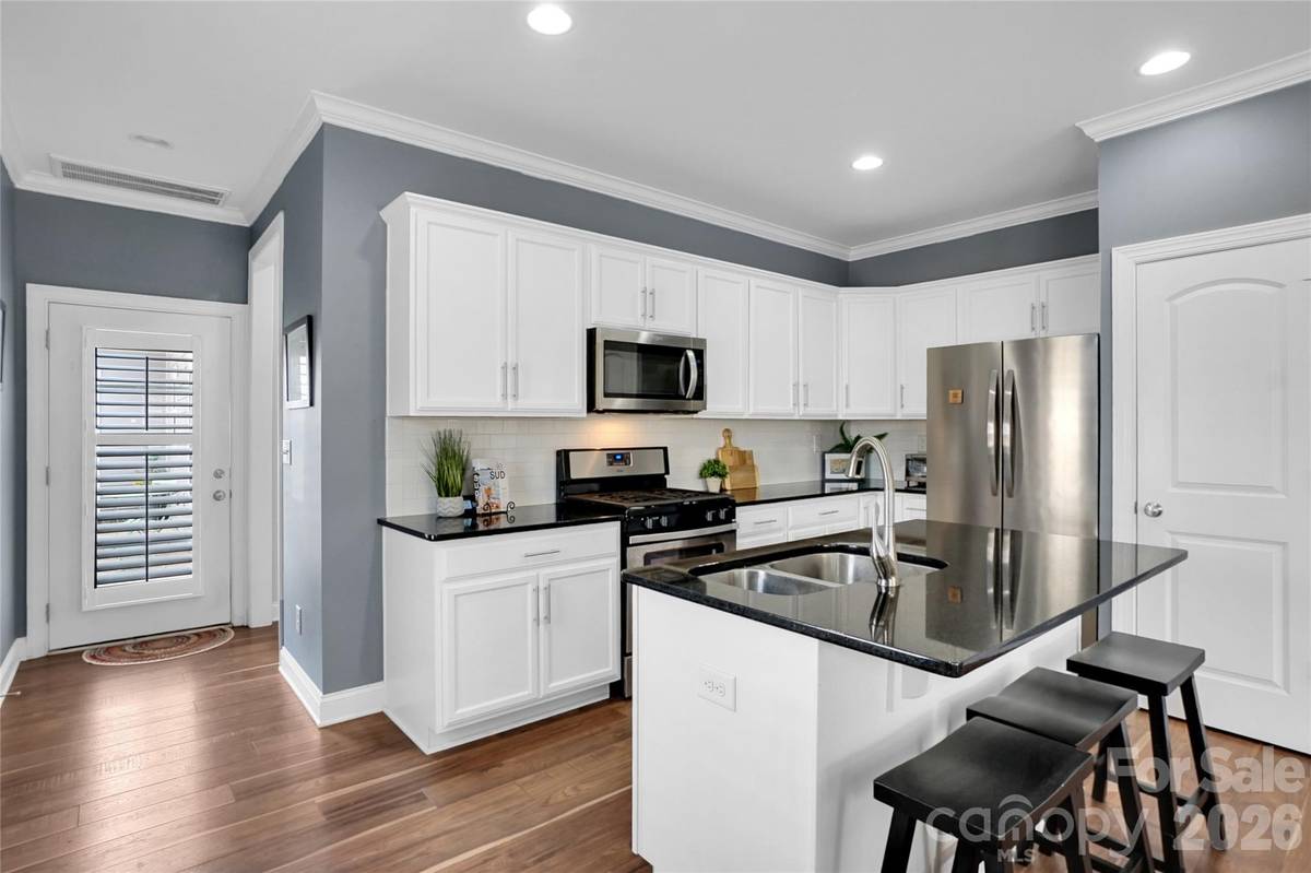 1178 Almerton DR, Denver, NC 28037