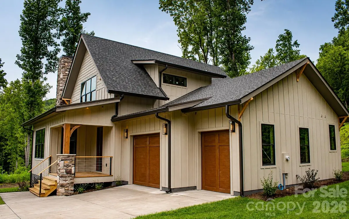 100 Bear Tree CV, Canton, NC 28716