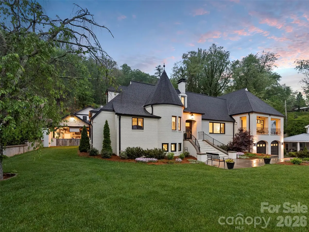 117 Jackson ST, Sylva, NC 28779