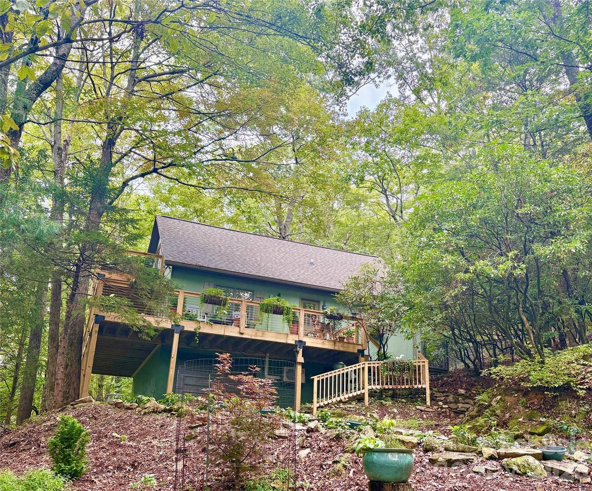 31 Elseetos DR, Brevard, NC 28712