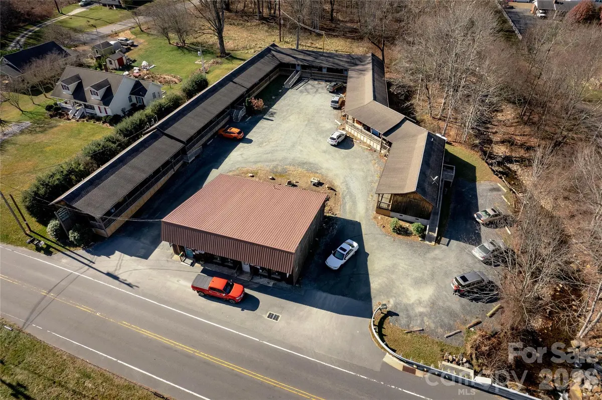 4188 State Hwy 80 S HWY S, Burnsville, NC 28714