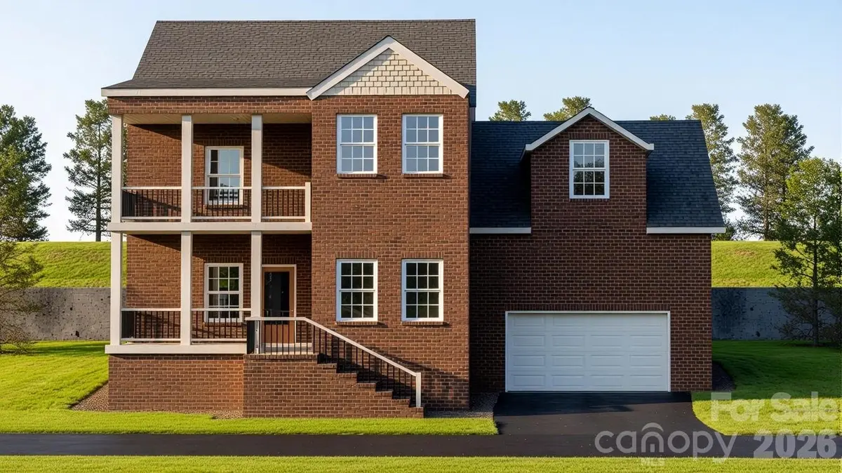 753 Chatsworth CIR, Lenoir, NC 28645