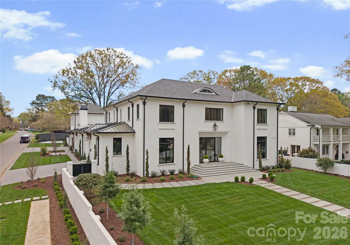 2208 Overhill RD, Charlotte, NC 28211