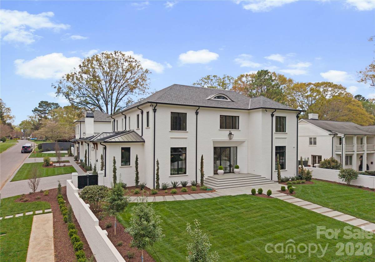 2208 Overhill RD, Charlotte, NC 28211