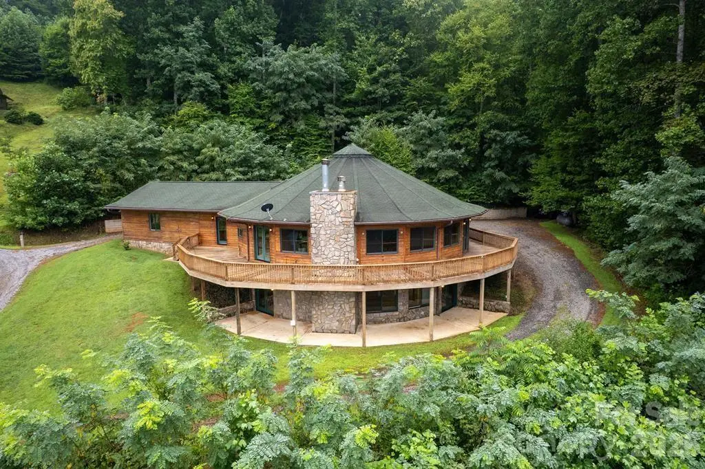 417 Quiet Forest LN, Sylva, NC 28779