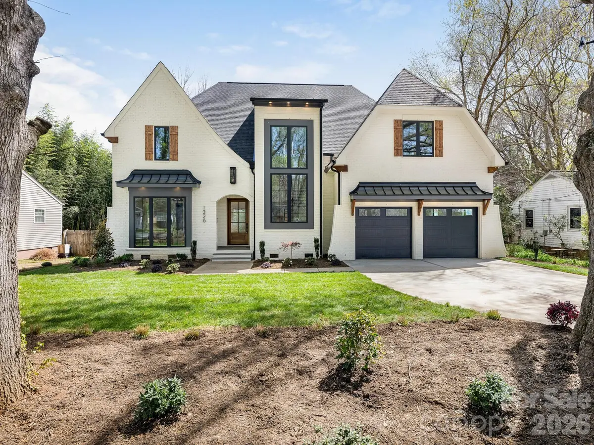 1326 Richland DR, Charlotte, NC 28211
