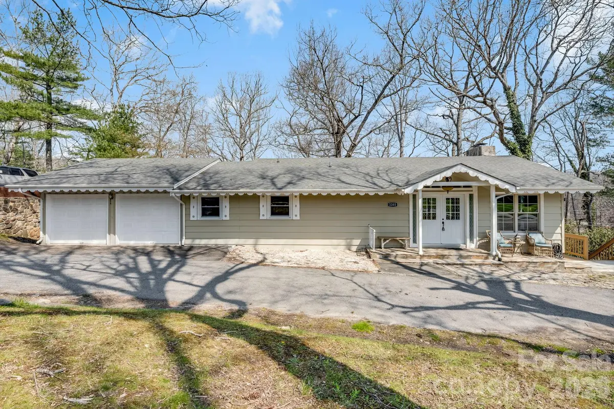 2203 Swiss Pine Lake DR, Spruce Pine, NC 28777