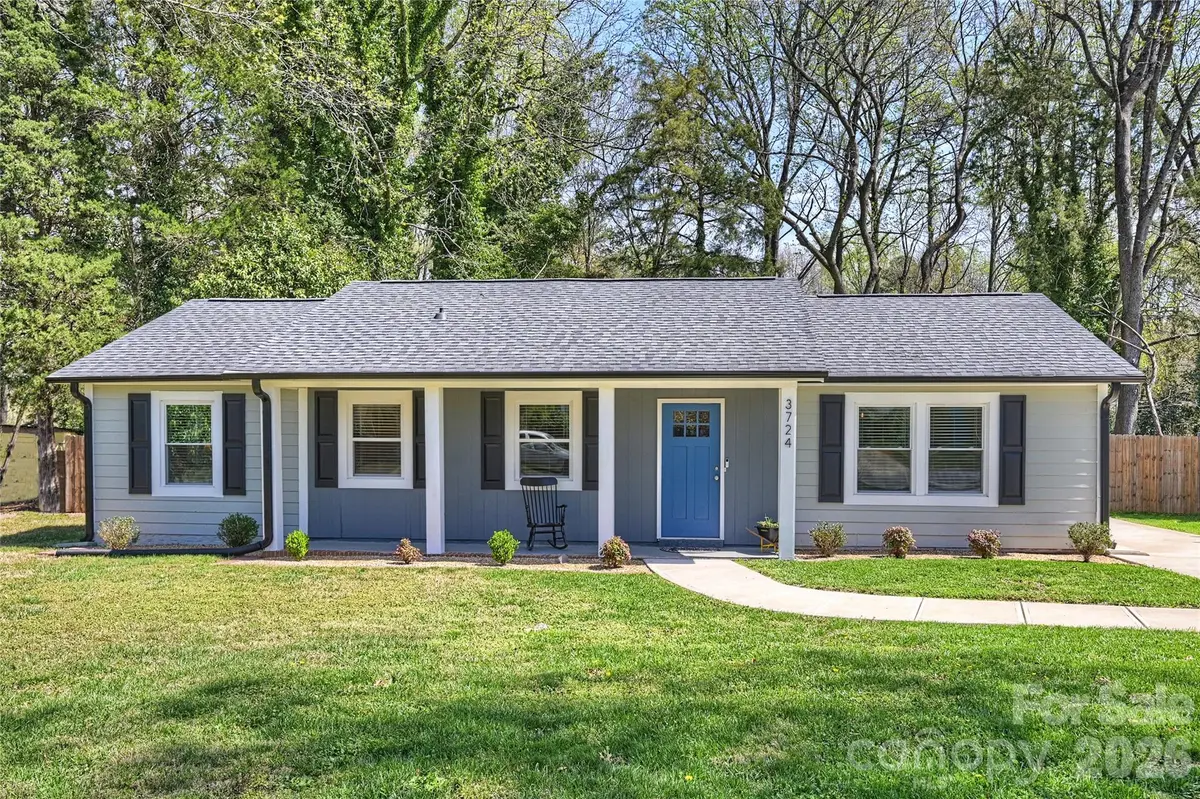 3724 Cobbleridge DR, Charlotte, NC 28215