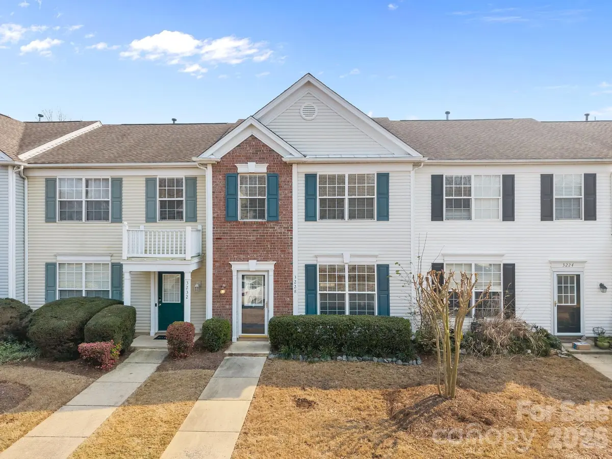 3228 Mannington DR, Charlotte, NC 28270