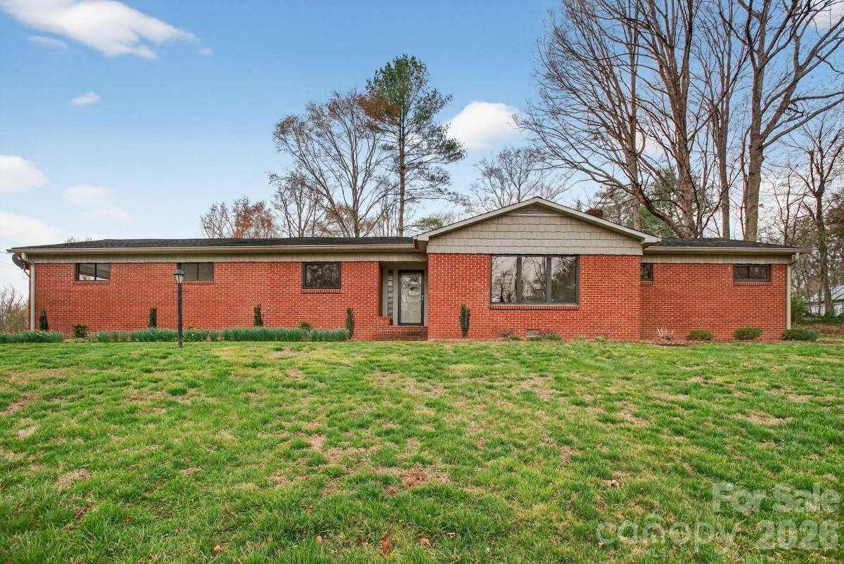4783 Calico RD, Lenoir, NC 28645