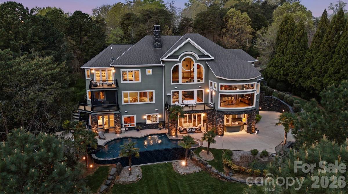 158 Printers LN, New London, NC 28127
