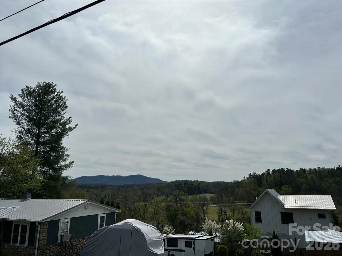 99999 Lamb AVE #2, Asheville, NC 28806