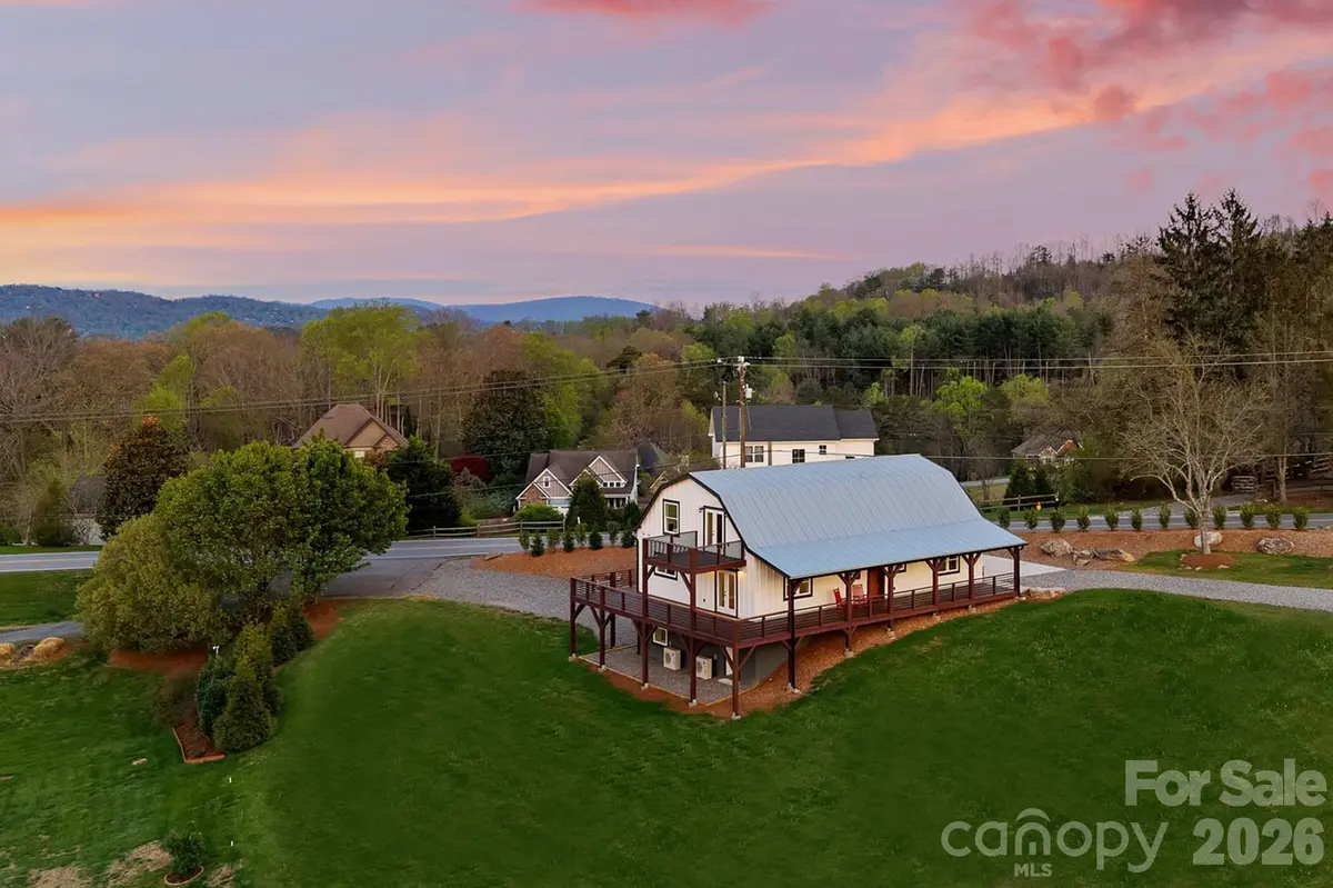 234 Erwin Hills RD, Asheville, NC 28806