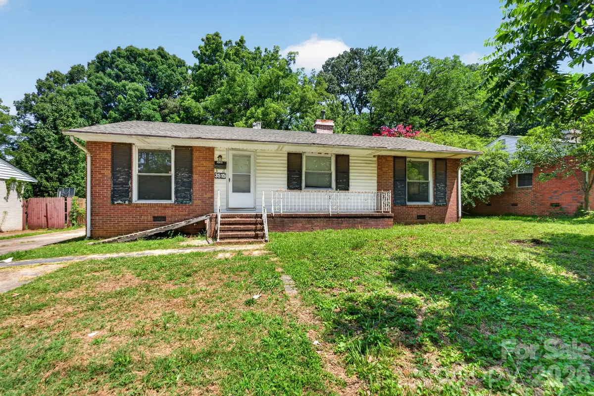 3515 Shamrock DR, Charlotte, NC 28215