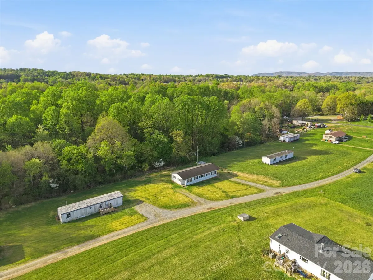 114/116/137/154 Harrington Place DR, Taylorsville, NC 28681