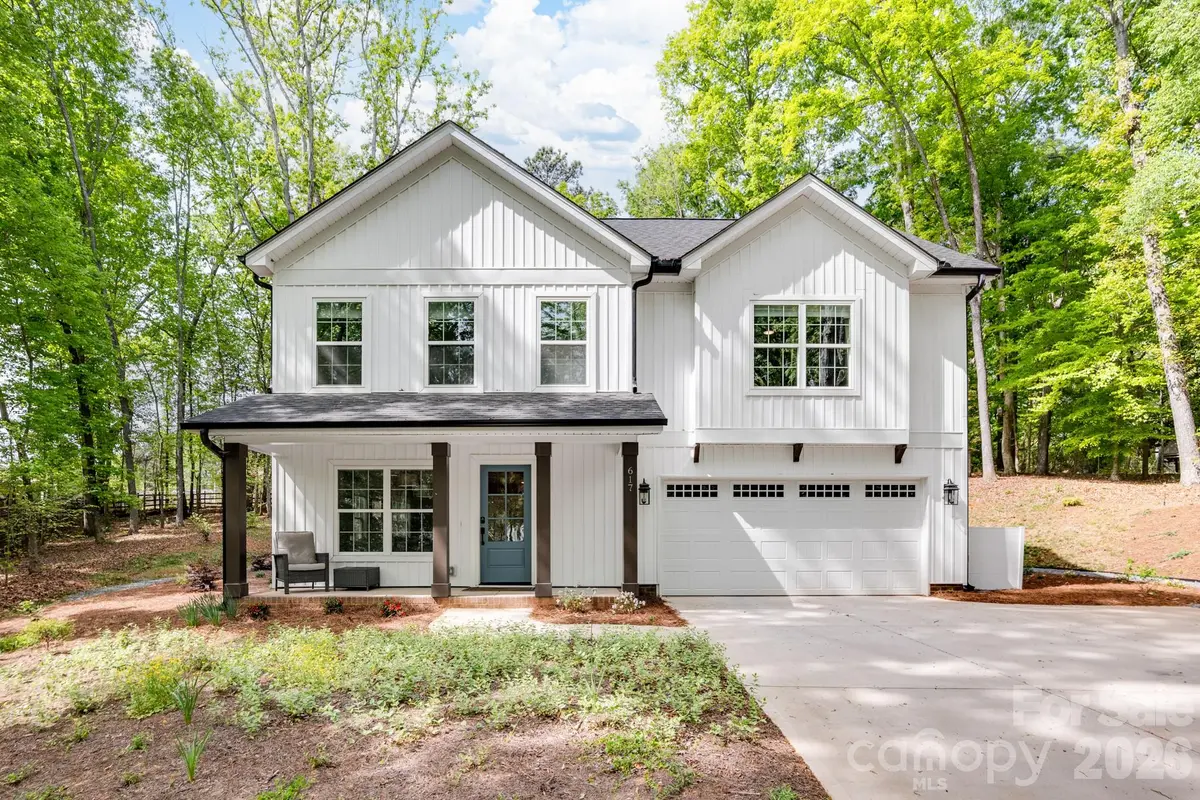 617 Teresa CIR, Waxhaw, NC 28173