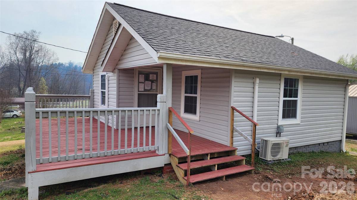 431 Ashworth CIR, Marion, NC 28752