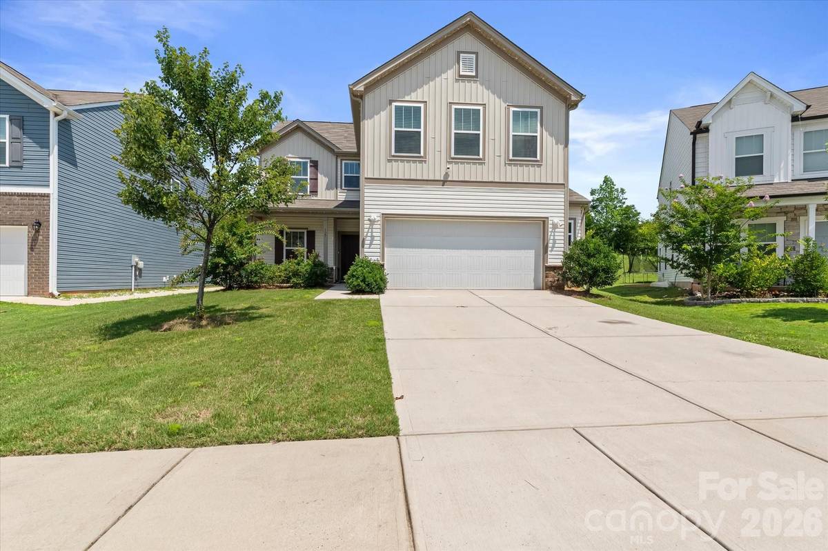 127 Buoy LN, Statesville, NC 28677