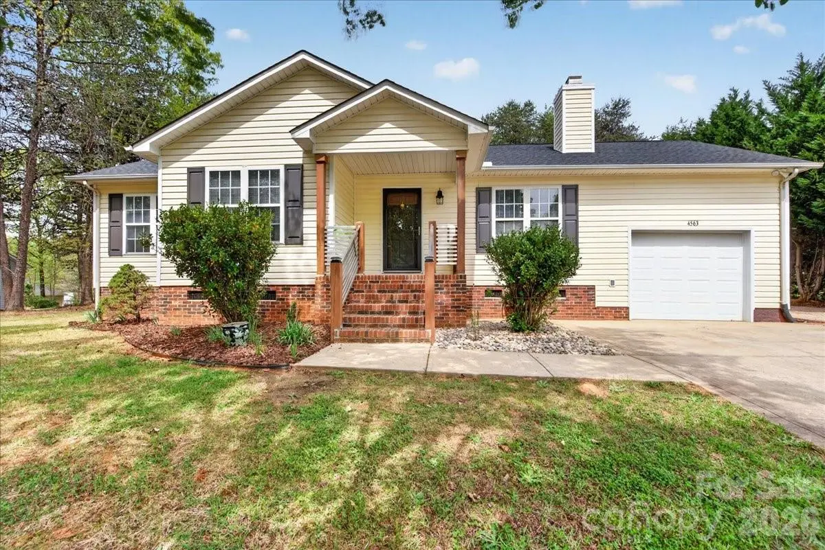 4563 Brave AVE, Maiden, NC 28650