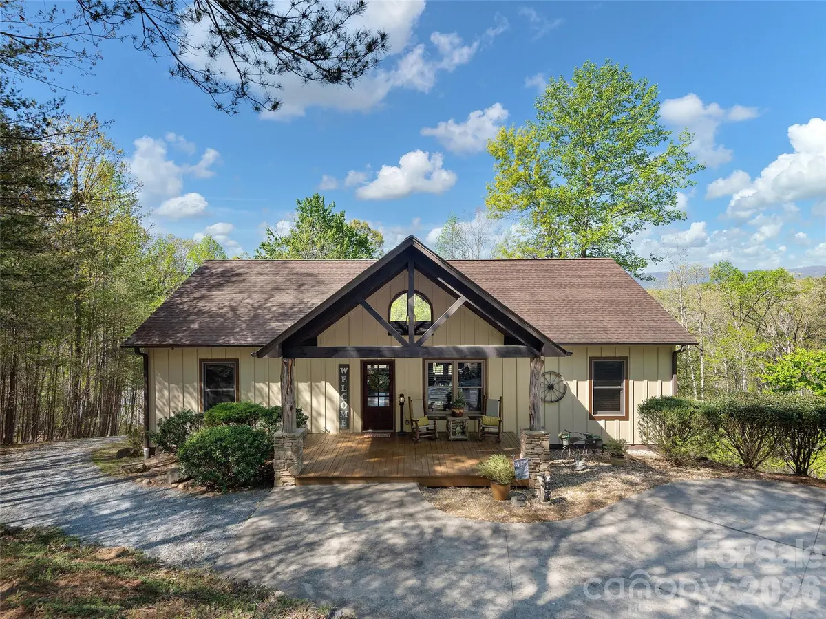 308 North Coast DR, Mill Spring, NC 28756