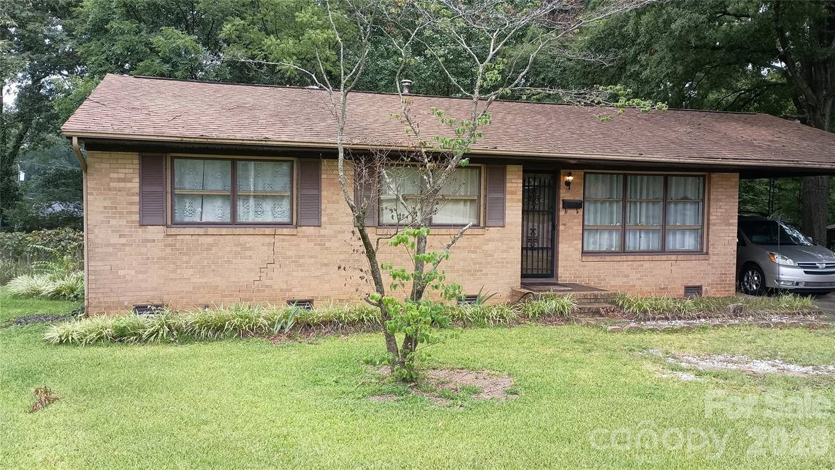 419 S Church ST, Lowell, NC 28098