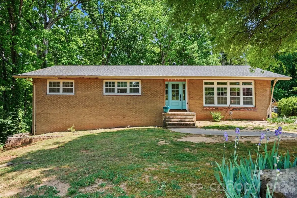 6913 Folger DR, Charlotte, NC 28270
